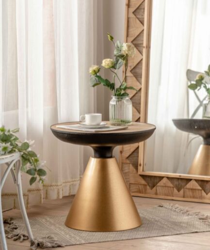 Wabi-sabi Style Old Sofa Corner Table