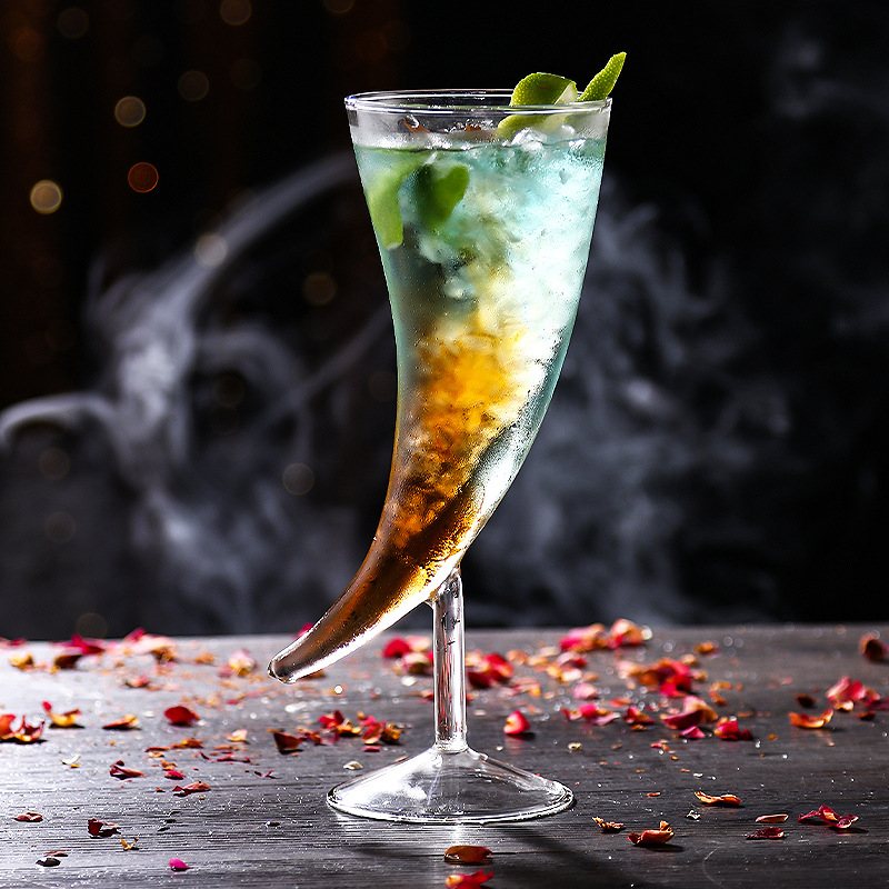 Horns Shape Cocktail Glass - Image 6
