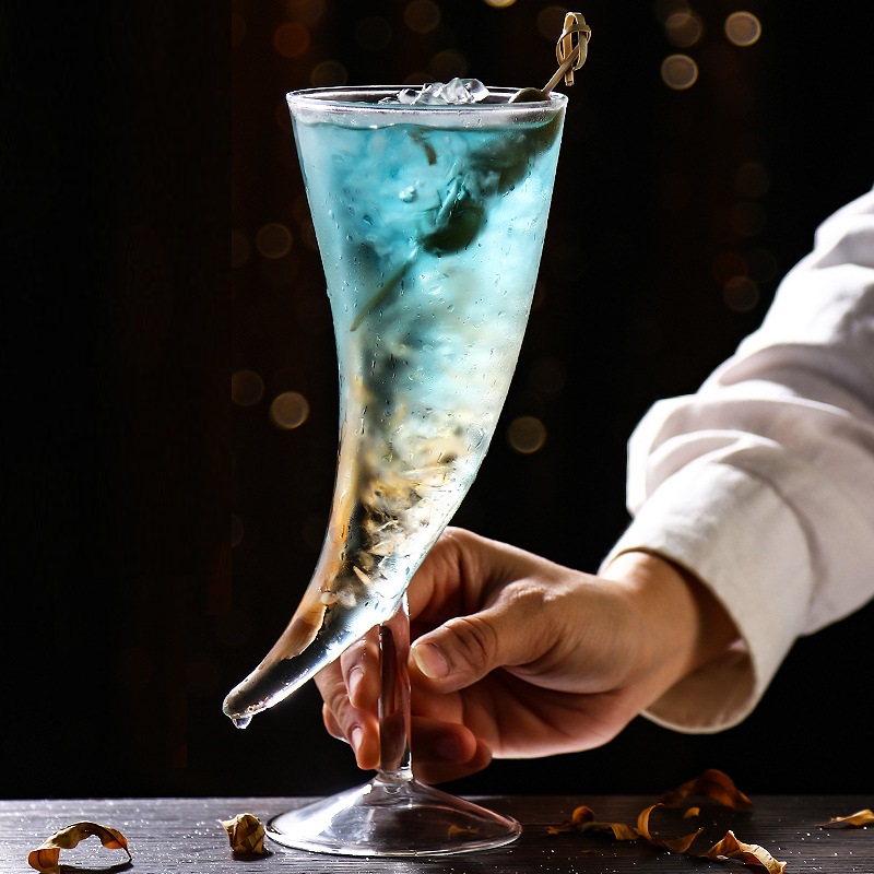 Horns Shape Cocktail Glass - Image 8