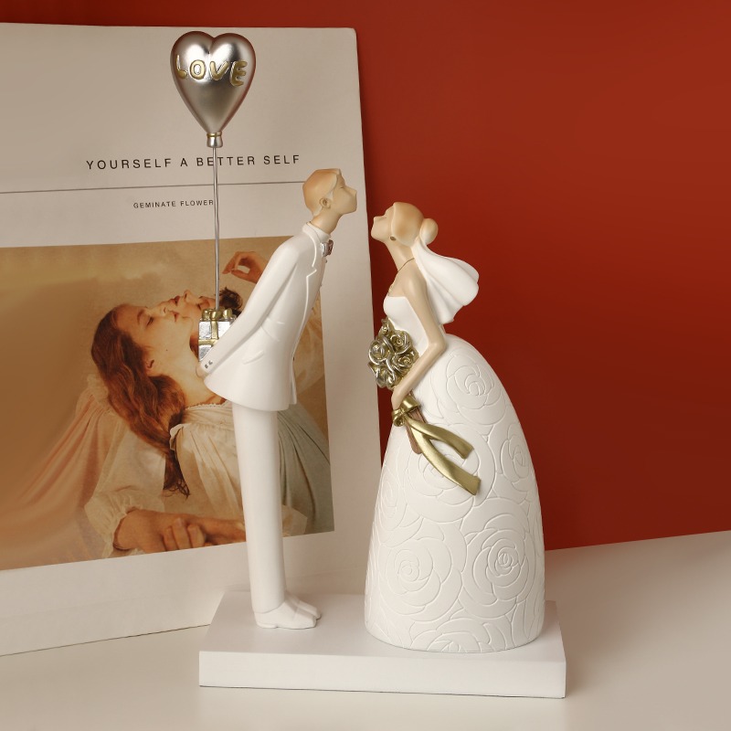 Luxury Home Decor for gift Wedding Couple Figure Ornament - Image 3