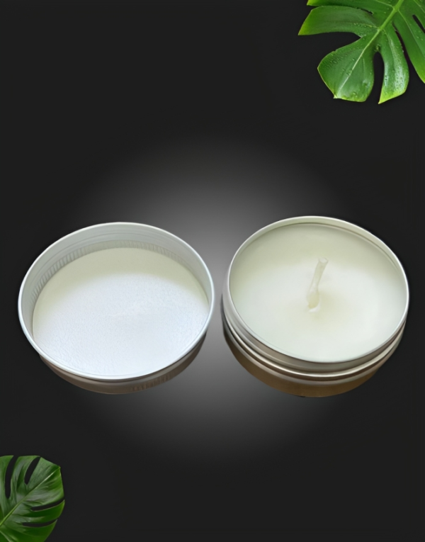Small Body Massage Candle Made of 100% Natural Soy Wax and Essential Oil